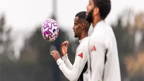 “网球界面临分裂挑战，球员会状告四大网球组织”